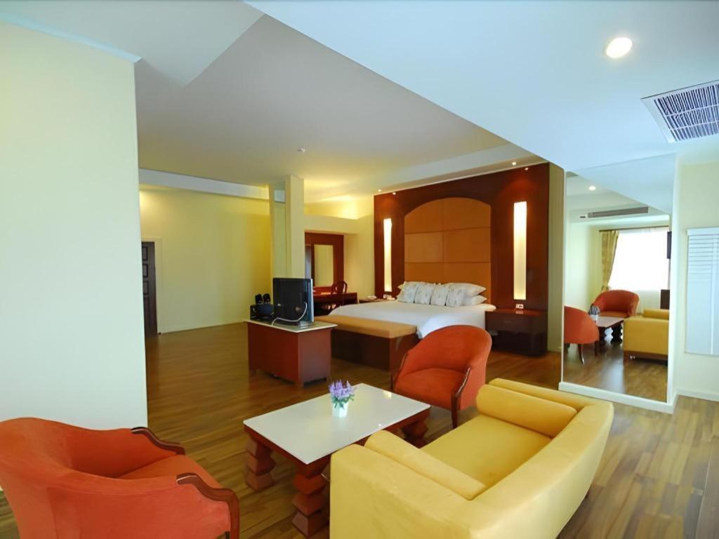 Hip Hotel Bangkok Eksteriør billede