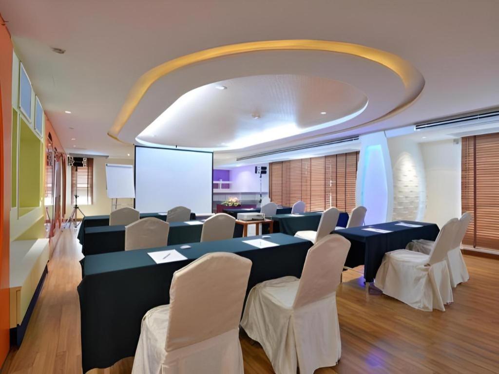 Hip Hotel Bangkok Eksteriør billede