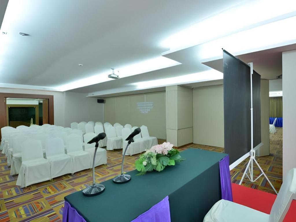 Hip Hotel Bangkok Eksteriør billede