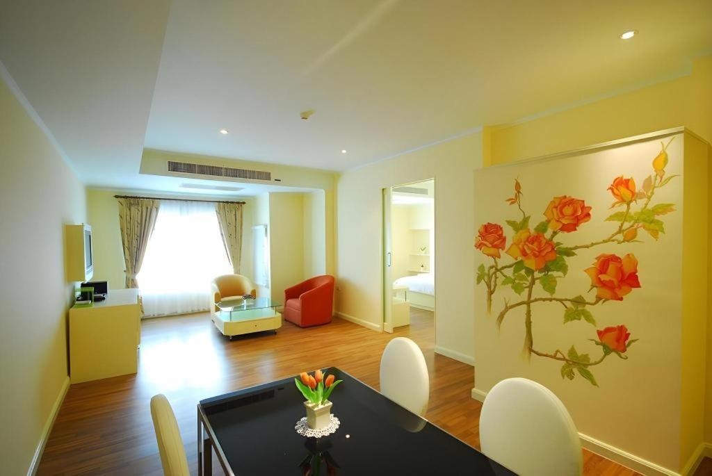 Hip Hotel Bangkok Eksteriør billede